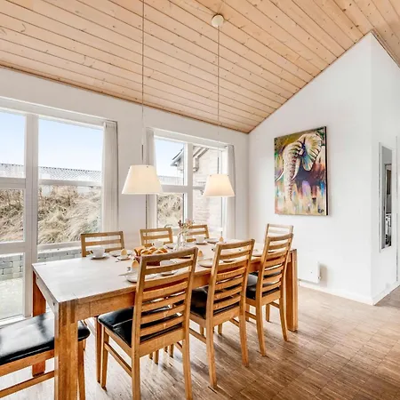 Lovely With Hot Tub And Sauna Near Sondervig *