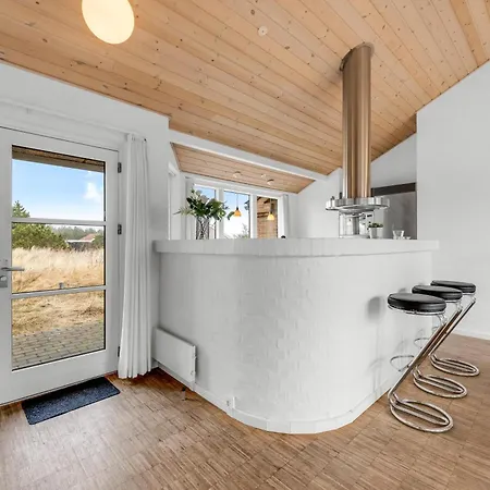 Lovely With Hot Tub And Sauna Near Sondervig Feriehus *