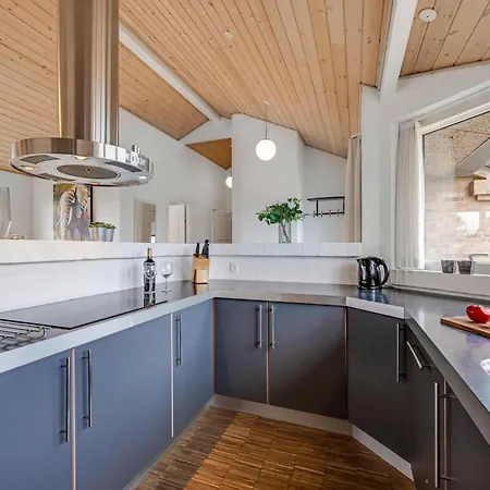 Lovely With Hot Tub And Sauna Near Sondervig * Ringkøbing