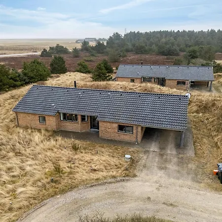 Feriehus Lovely With Hot Tub And Sauna Near Sondervig Ringkøbing